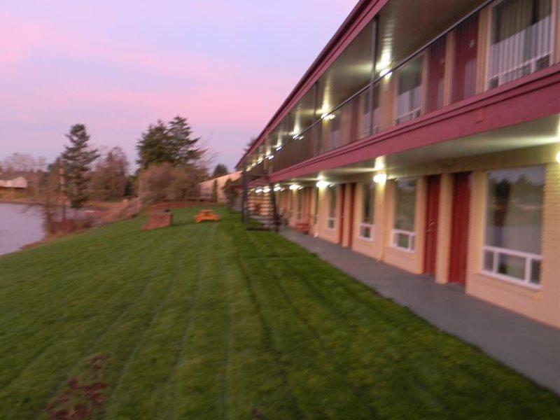 Lakeview Inn Centralia Exterior photo